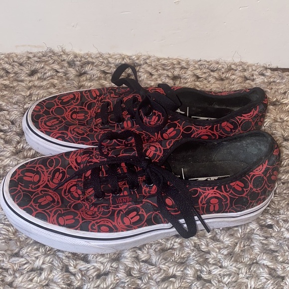 Vans Mickey Mouse Disney limited edition lace up sneakers - Picture 2 of 10